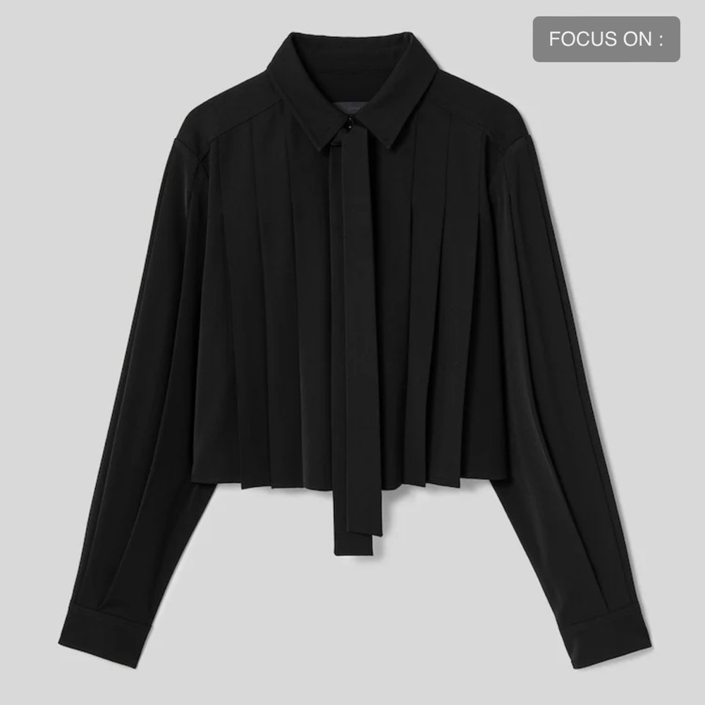 Juun.K black crepe pleated crop blouse, EU36